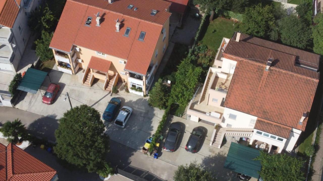Apartmani Anita Malinska Exteriör bild