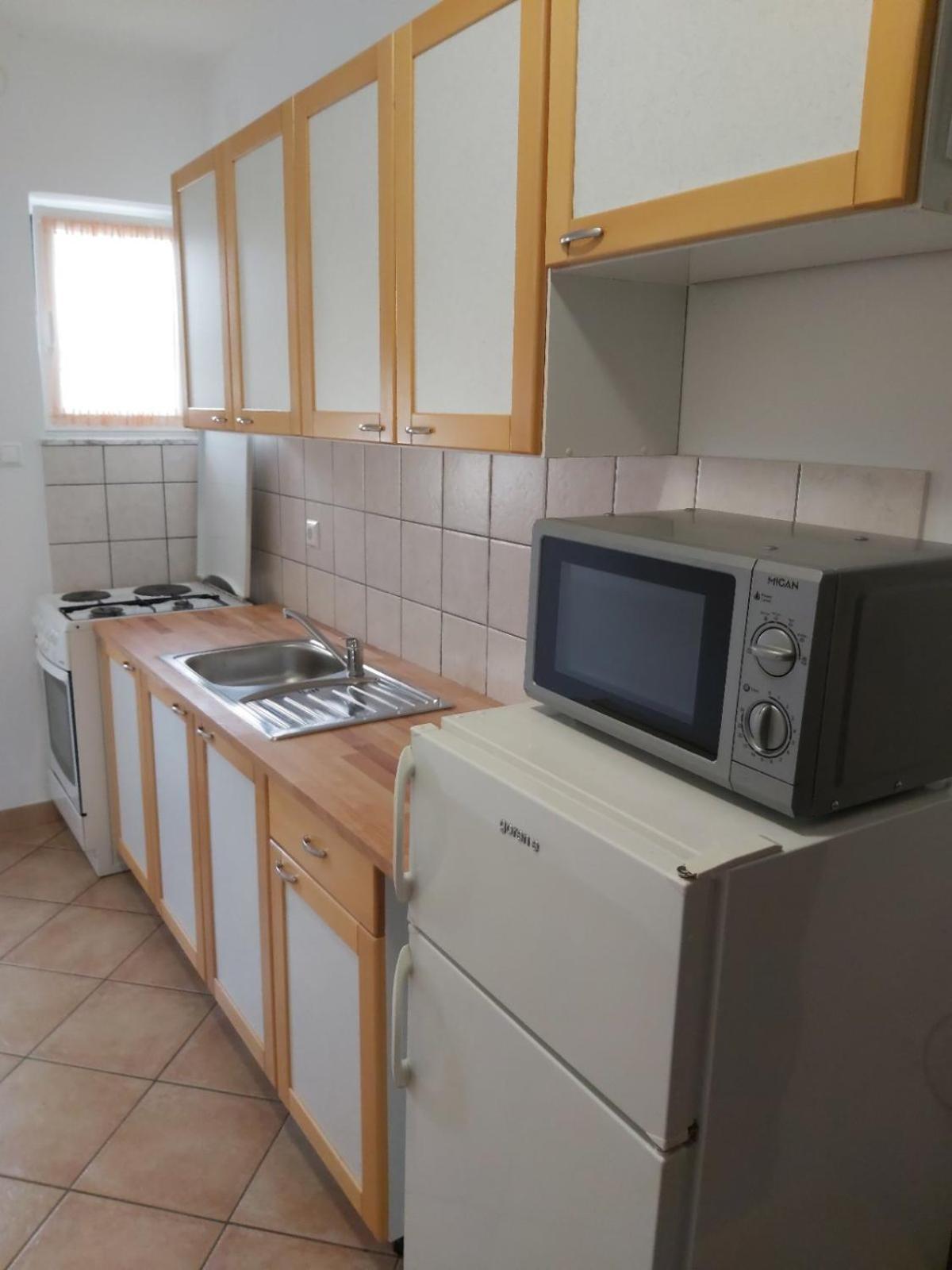 Apartmani Anita Malinska Exteriör bild